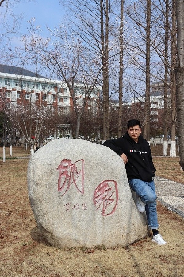 王东