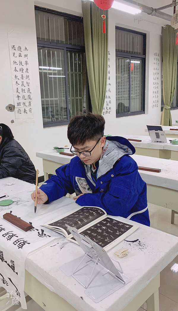 刘晓杰